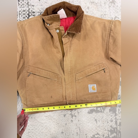 Vintage Carhartt Tan Cropped Jacket with Brown Collar made from a jumpsuit. - Picture 6 of 8